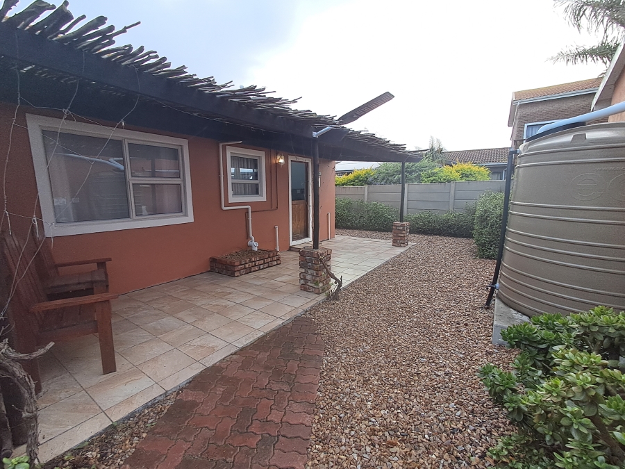 8 Bedroom Property for Sale in Colchester Eastern Cape
